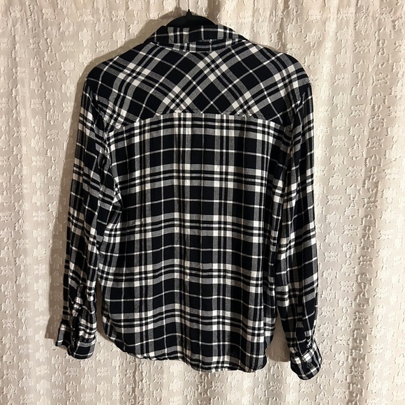 Garage Small Black & White Checkered Flannel - Picture 2 of 4
